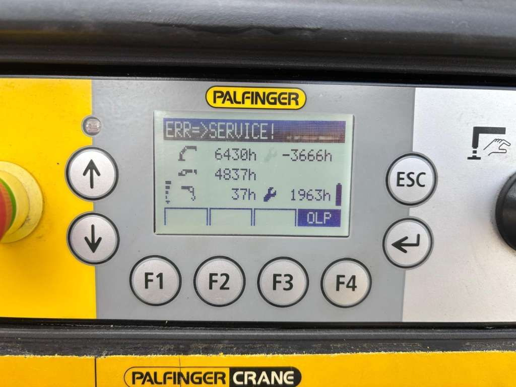 Tractor Scania  R560 8x2 PALFINGER PK 92002 SH Fly Jib Winch 5t: foto 18