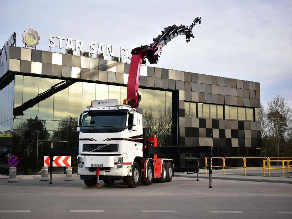 Tractor novo Volvo  FH 520 8x2 EFFER 850 Fly Jib Winch 5th: foto 12
