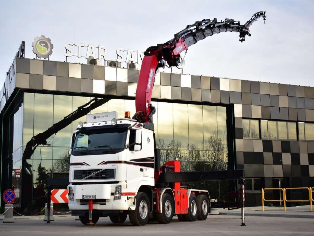 Tractor novo Volvo  FH 520 8x2 EFFER 850 Fly Jib Winch 5th: foto 13