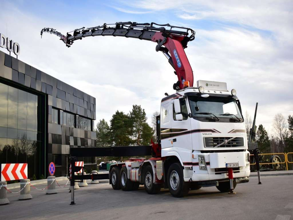 Volvo FH 520 8x2 EFFER 850 Fly Jib Winch 5th - Camião grua, Tractor: foto 3 Volvo FH 520 8x2 EFFER 850 Fly Jib Winch 5th - Camião grua, Tractor: foto 3