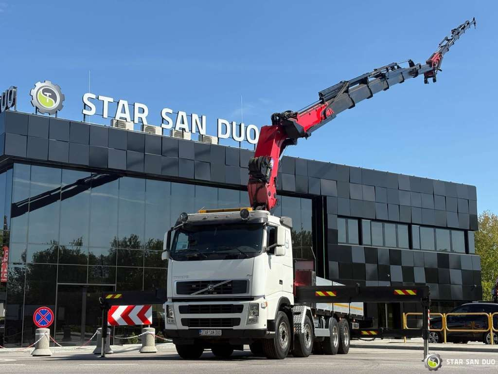 Volvo FH 520 8x4 HMF THOR K6 Fly Jib Euro 4 Winch - Camião grua: foto 1 Volvo FH 520 8x4 HMF THOR K6 Fly Jib Euro 4 Winch - Camião grua: foto 1