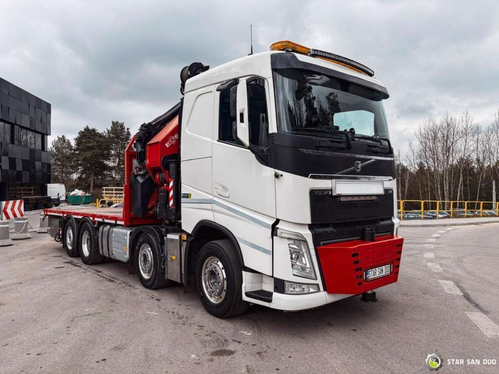 Volvo FH 550 8x2 HMF 8520 FLY JIB Winch Crane Euro 6 - Camião grua: foto 5 Volvo FH 550 8x2 HMF 8520 FLY JIB Winch Crane Euro 6 - Camião grua: foto 5