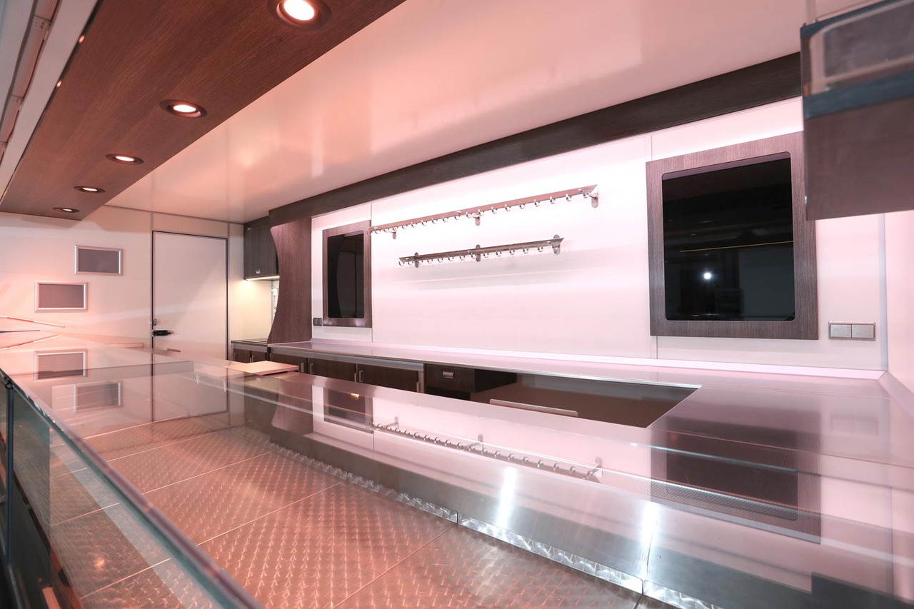 Wochenmarktmobil BORCO HÖHNS - Food truck: foto 4 Wochenmarktmobil BORCO HÖHNS - Food truck: foto 4