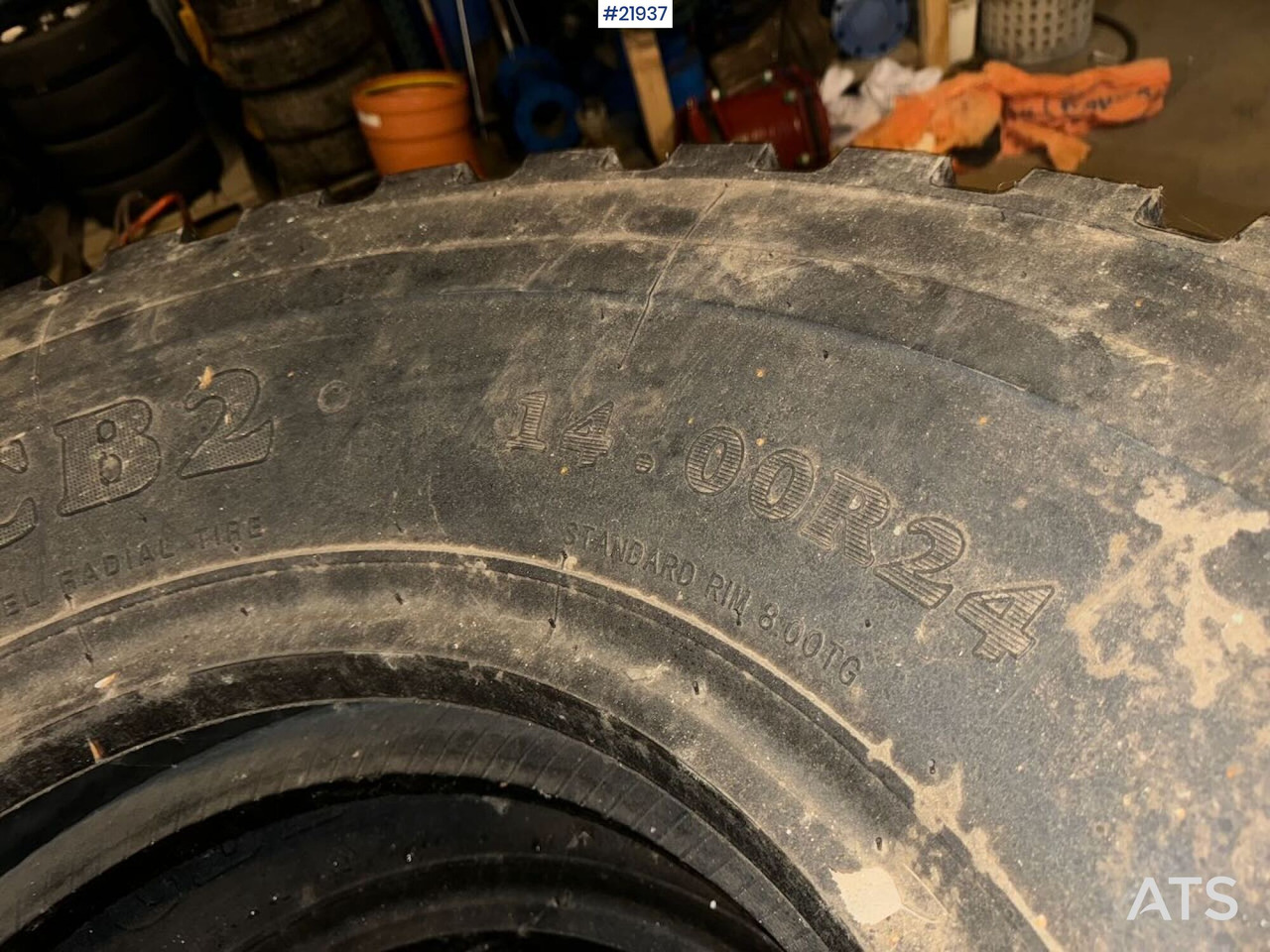 4 stk dekk til hjullaster eller veghøvel - Pneu por Máquina de construção: foto 4 4 stk dekk til hjullaster eller veghøvel - Pneu por Máquina de construção: foto 4