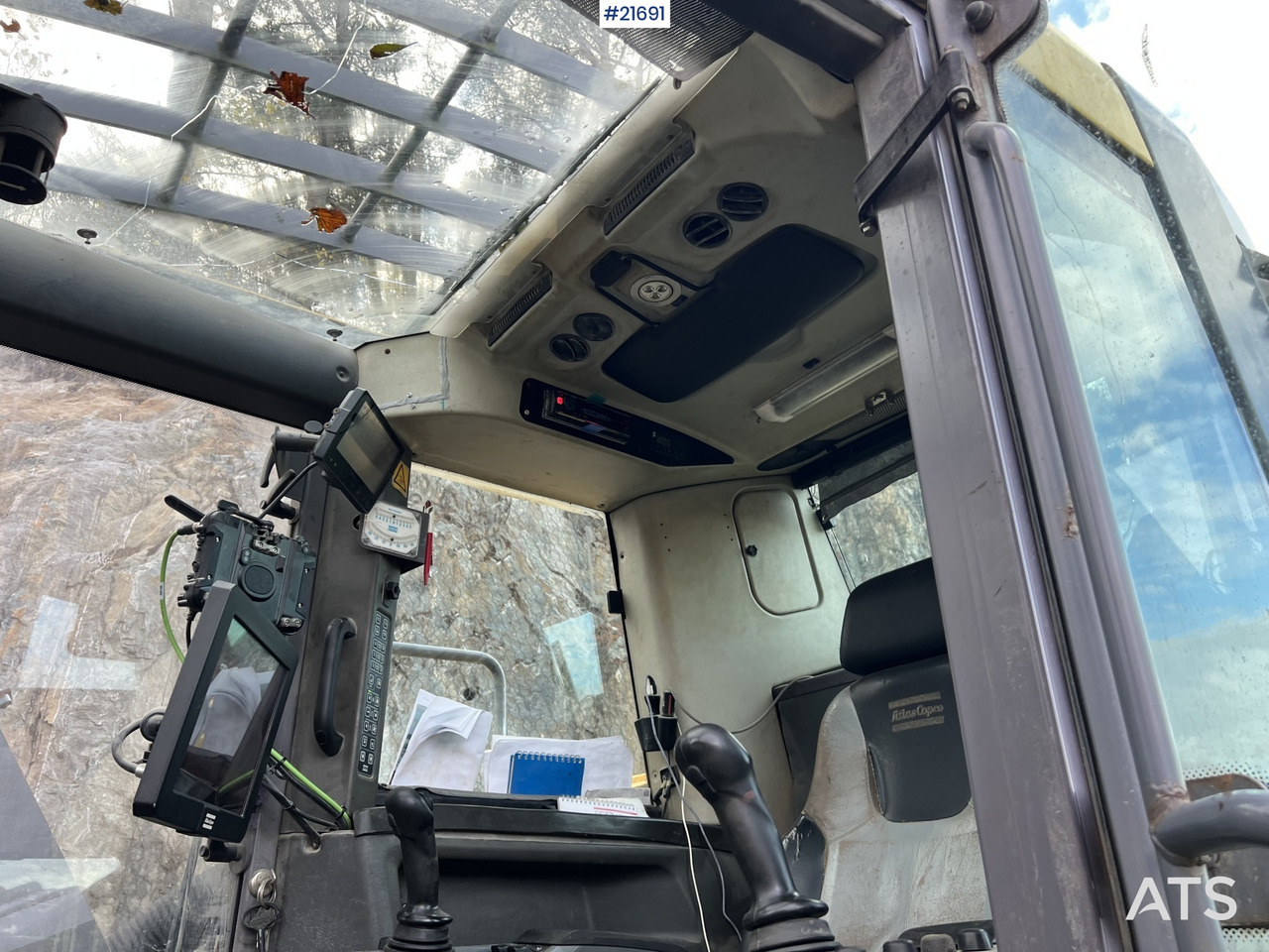 Leasing de Atlas Copco Smartroc T40-11 borerigg m/2540 hammer,CME sliper og gps Atlas Copco Smartroc T40-11 borerigg m/2540 hammer,CME sliper og gps: foto 32 Leasing de Atlas Copco Smartroc T40-11 borerigg m/2540 hammer,CME sliper og gps Atlas Copco Smartroc T40-11 borerigg m/2540 hammer,CME sliper og gps: foto 32