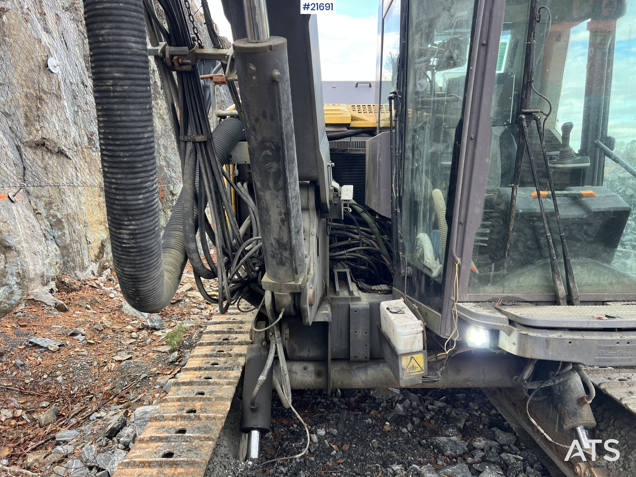 Leasing de Atlas Copco Smartroc T40-11 borerigg m/2540 hammer,CME sliper og gps Atlas Copco Smartroc T40-11 borerigg m/2540 hammer,CME sliper og gps: foto 22 Leasing de Atlas Copco Smartroc T40-11 borerigg m/2540 hammer,CME sliper og gps Atlas Copco Smartroc T40-11 borerigg m/2540 hammer,CME sliper og gps: foto 22