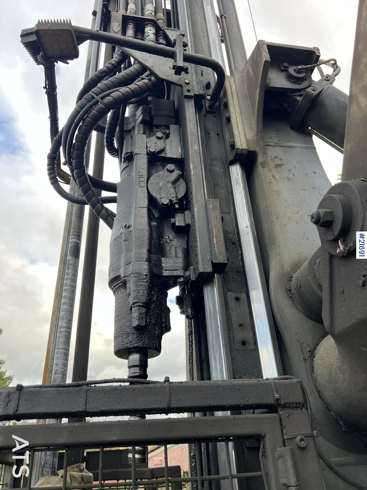 Leasing de Atlas Copco Smartroc T40-11 borerigg m/2540 hammer,CME sliper og gps Atlas Copco Smartroc T40-11 borerigg m/2540 hammer,CME sliper og gps: foto 16 Leasing de Atlas Copco Smartroc T40-11 borerigg m/2540 hammer,CME sliper og gps Atlas Copco Smartroc T40-11 borerigg m/2540 hammer,CME sliper og gps: foto 16