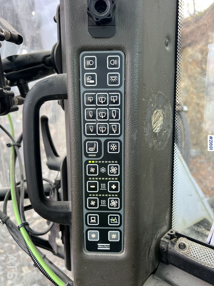 Leasing de Atlas Copco Smartroc T40-11 borerigg m/2540 hammer,CME sliper og gps Atlas Copco Smartroc T40-11 borerigg m/2540 hammer,CME sliper og gps: foto 38 Leasing de Atlas Copco Smartroc T40-11 borerigg m/2540 hammer,CME sliper og gps Atlas Copco Smartroc T40-11 borerigg m/2540 hammer,CME sliper og gps: foto 38