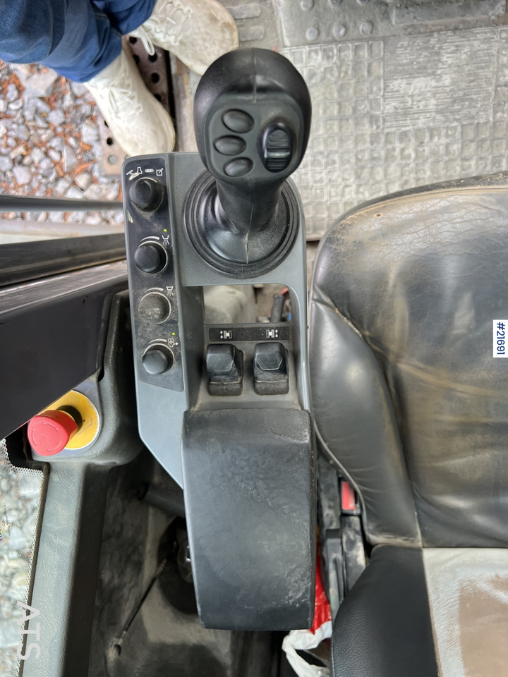 Leasing de Atlas Copco Smartroc T40-11 borerigg m/2540 hammer,CME sliper og gps Atlas Copco Smartroc T40-11 borerigg m/2540 hammer,CME sliper og gps: foto 33 Leasing de Atlas Copco Smartroc T40-11 borerigg m/2540 hammer,CME sliper og gps Atlas Copco Smartroc T40-11 borerigg m/2540 hammer,CME sliper og gps: foto 33