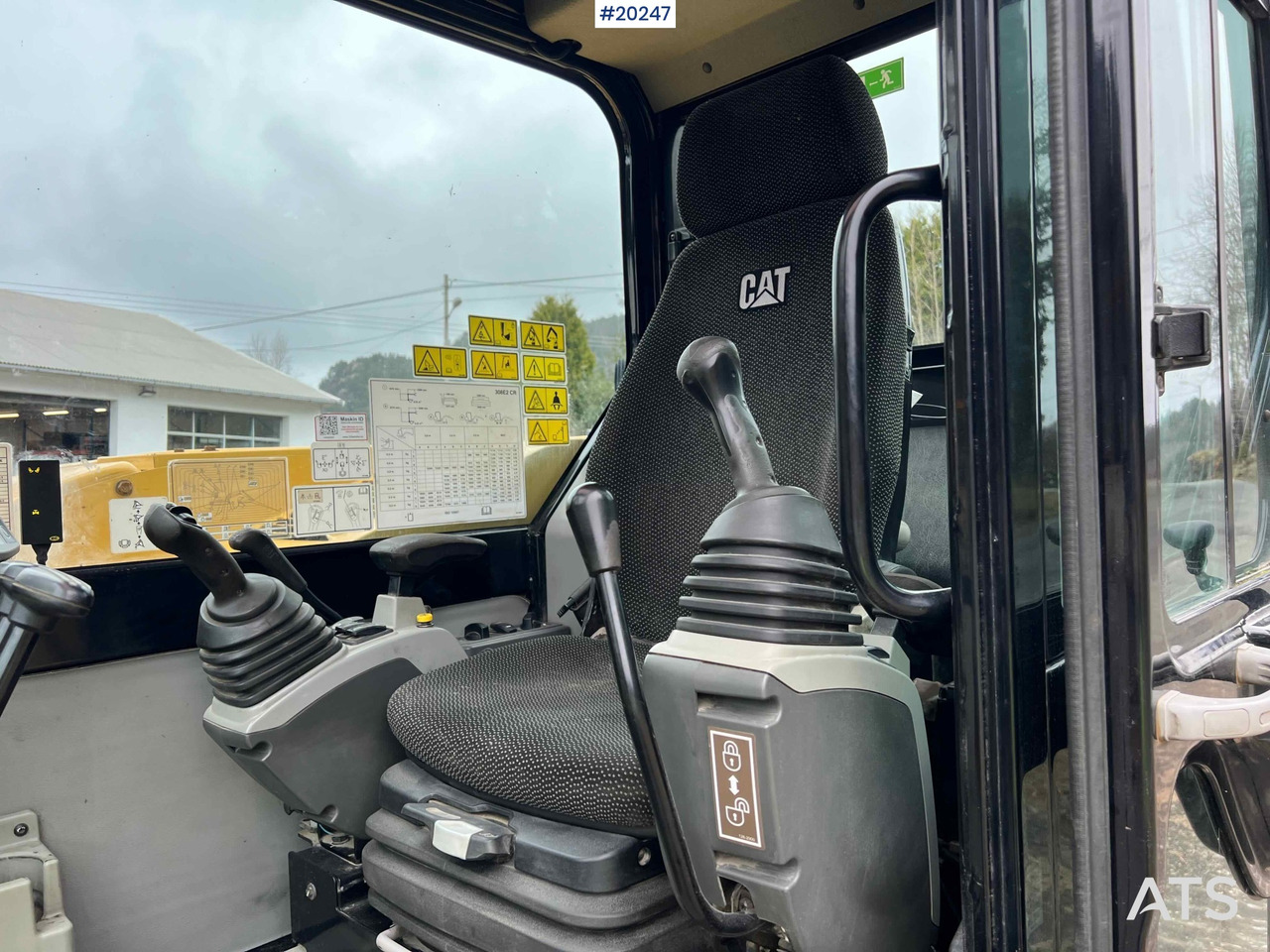 Escavadeira Caterpillar 308: foto 26