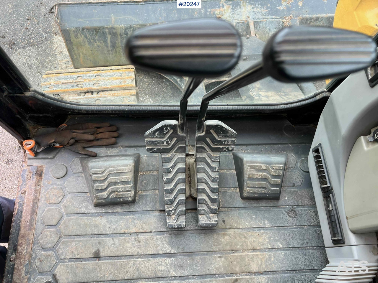 Escavadeira Caterpillar 308: foto 27