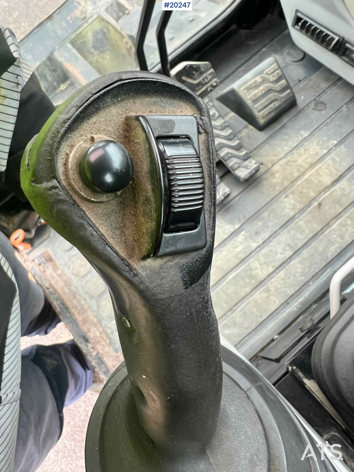 Escavadeira Caterpillar 308: foto 33