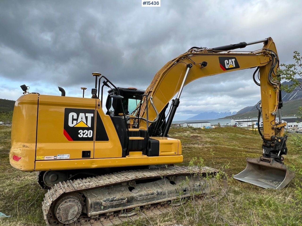Escavadeira Caterpillar 320: foto 7
