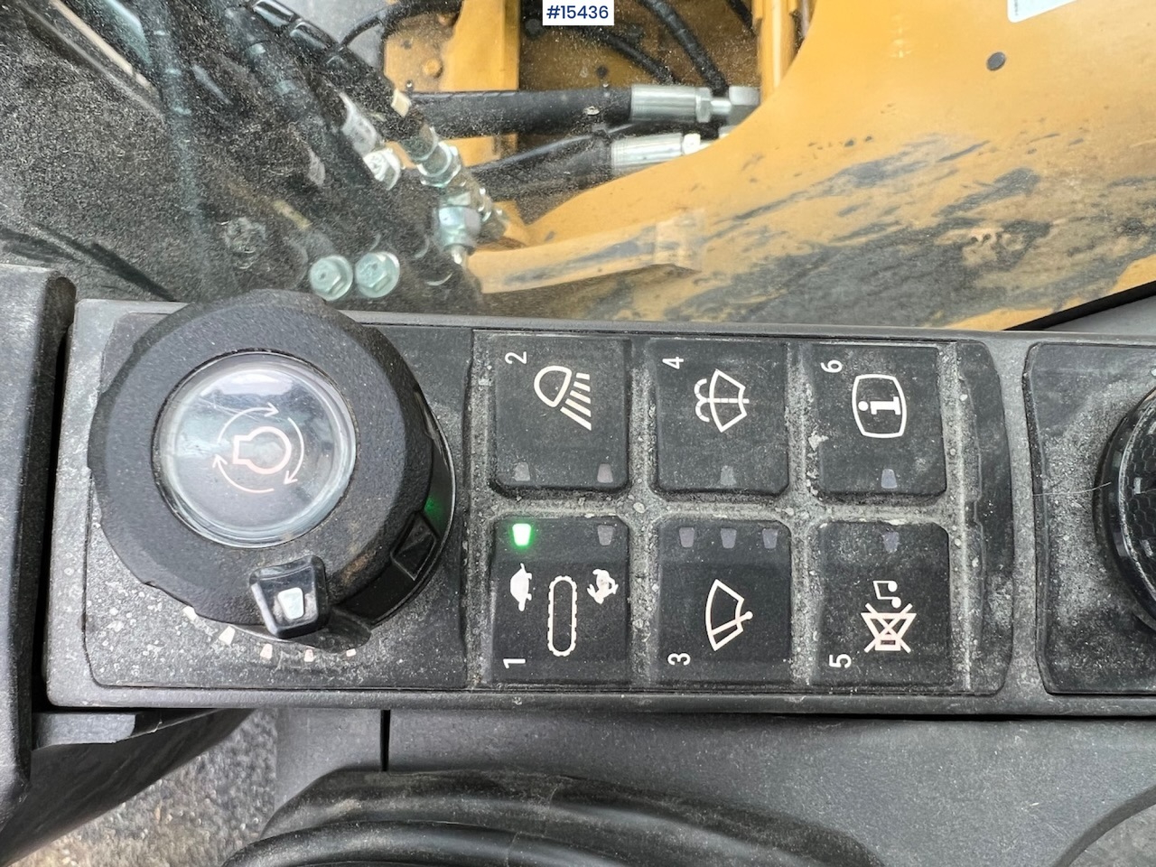Escavadeira Caterpillar 320: foto 26