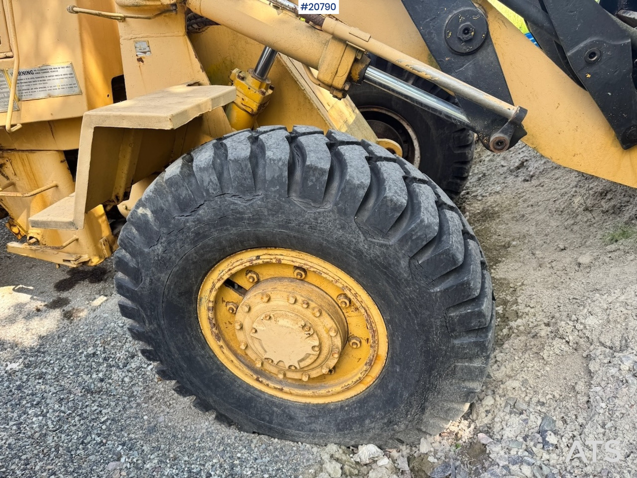 Pá carregadora de rodas Caterpillar 920: foto 8