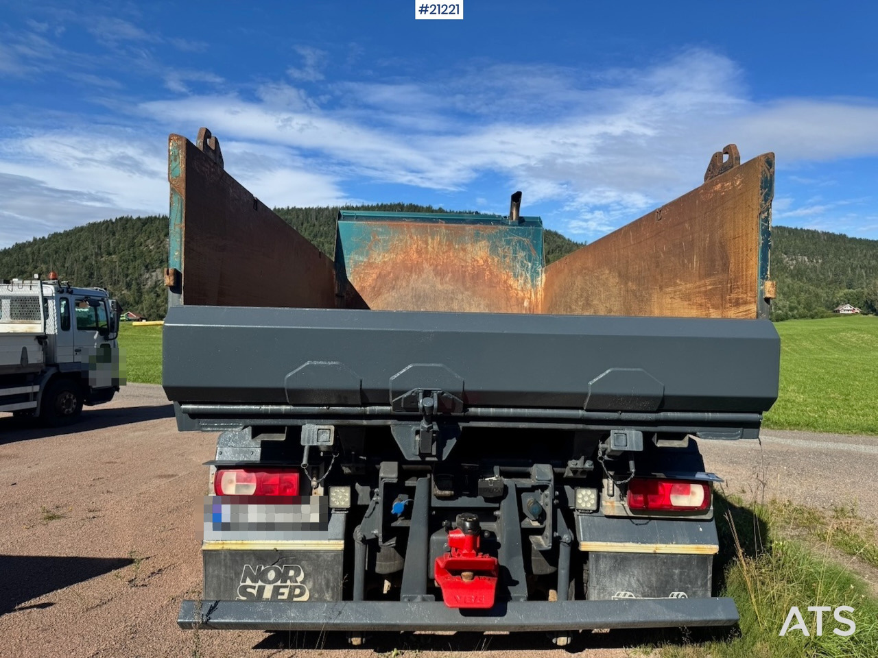 DAF XF 105.460 - Camião basculante: foto 5 DAF XF 105.460 - Camião basculante: foto 5