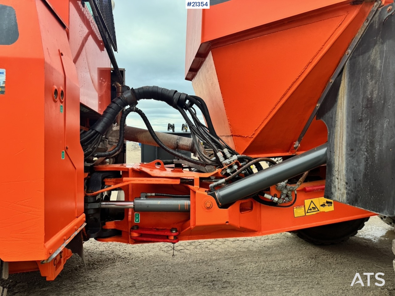 Caminhão articulado Doosan DA30: foto 28