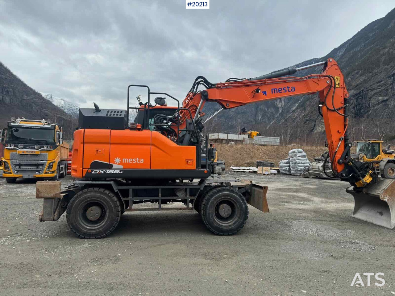 Doosan DX165W-5 - Pá carregadora de rodas: foto 4 Doosan DX165W-5 - Pá carregadora de rodas: foto 4