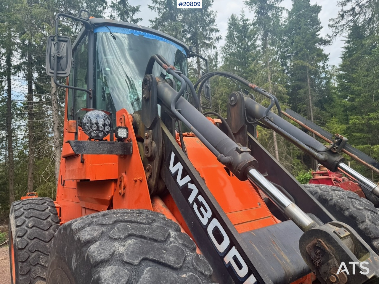 Pá carregadora de rodas Fiat Hitachi W130PL: foto 18