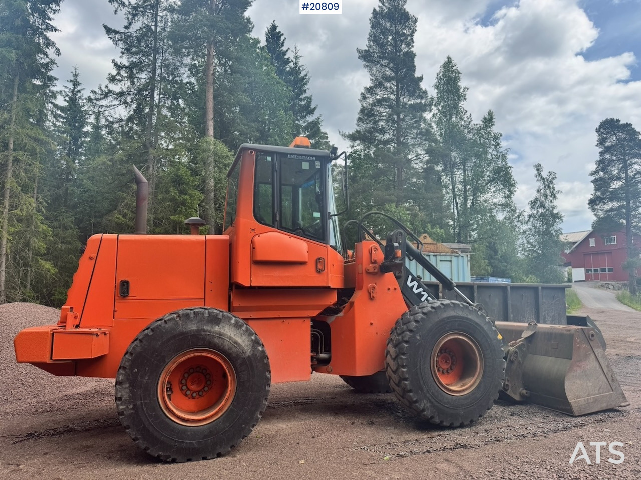 Pá carregadora de rodas Fiat Hitachi W130PL: foto 6