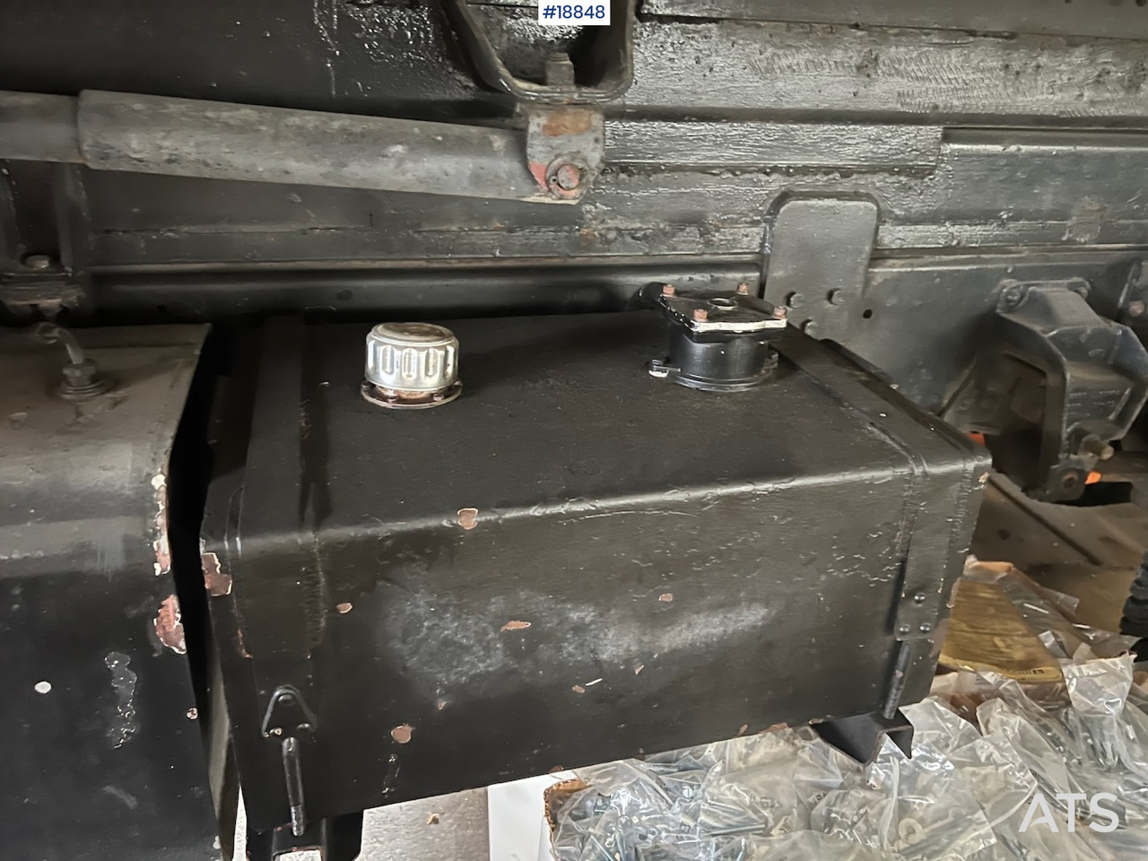 Camião basculante Ford D-1314: foto 13