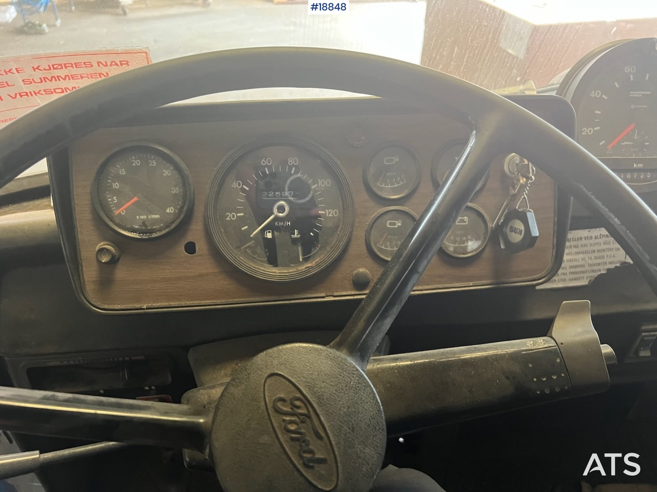 Camião basculante Ford D-1314: foto 27
