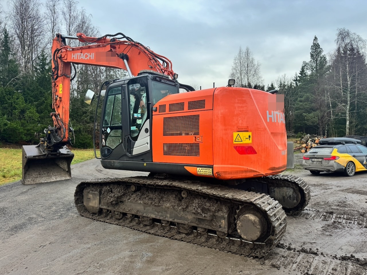 Hitachi ZX225USRLC-6 Beltegraver m/ Rototilt, 2 skuffer og Easy Dig. SE VIDEO - Escavadora de rastos: foto 4 Hitachi ZX225USRLC-6 Beltegraver m/ Rototilt, 2 skuffer og Easy Dig. SE VIDEO - Escavadora de rastos: foto 4