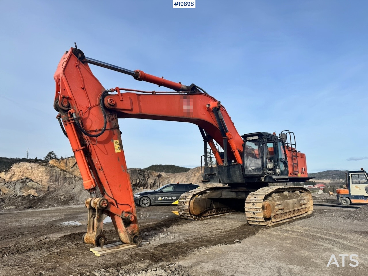 Hitachi ZX670LCH-5 - Escavadeira: foto 2 Hitachi ZX670LCH-5 - Escavadeira: foto 2