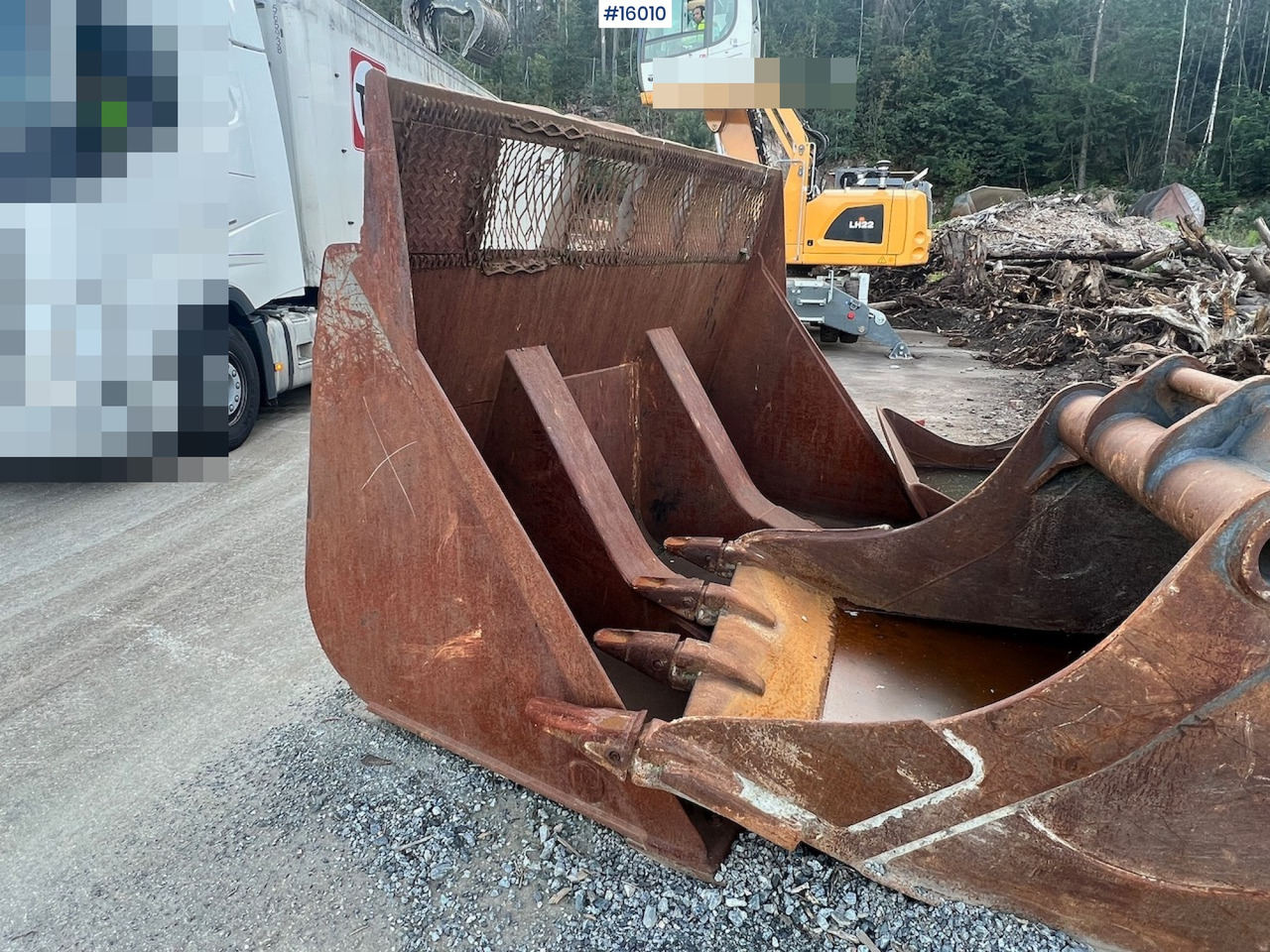 Hjullasterskuffe m/ liten BM feste - Balde escavadora por Máquina de construção: foto 1 Hjullasterskuffe m/ liten BM feste - Balde escavadora por Máquina de construção: foto 1