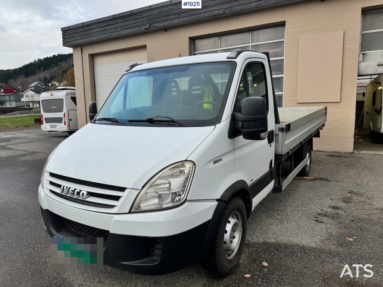 Iveco 35S14 - Camião de caixa aberta/ Plataforma: foto 1 Iveco 35S14 - Camião de caixa aberta/ Plataforma: foto 1