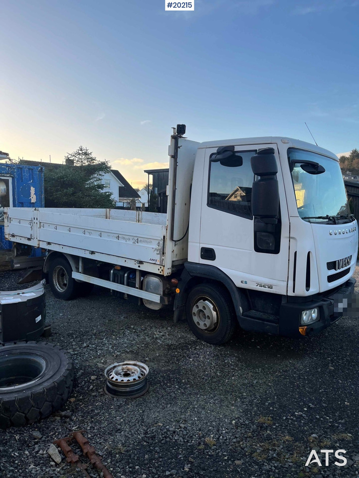 Iveco EUROCARGO - Camião de caixa aberta/ Plataforma: foto 3 Iveco EUROCARGO - Camião de caixa aberta/ Plataforma: foto 3