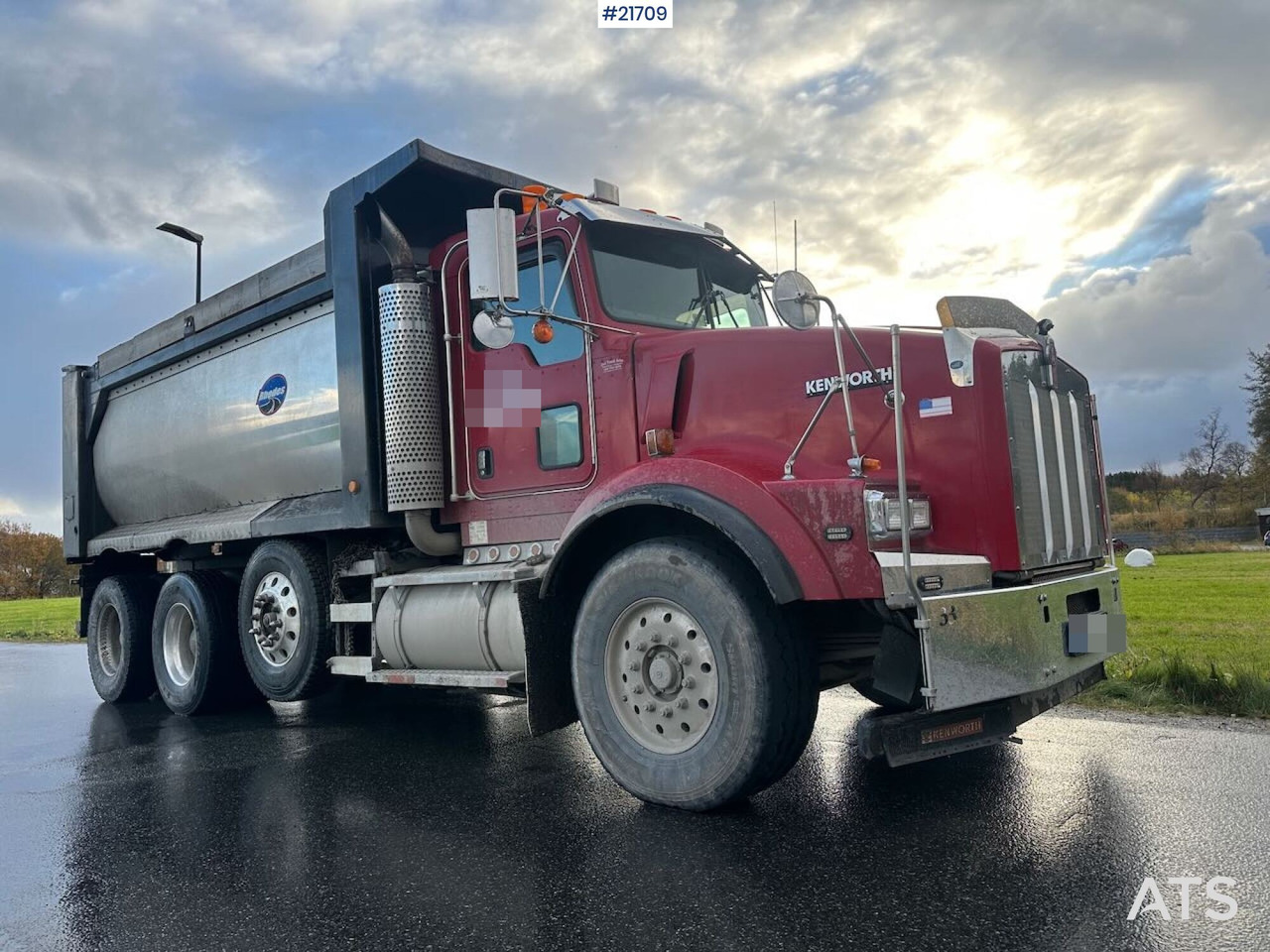 Kenworth 2005 KENWORTH T800 tippbil 8x4 m/ Rhodes påbygg, kompressor, vibrator i kassen. Høy lasteevne! SE VIDEO. - Camião basculante: foto 4 Kenworth 2005 KENWORTH T800 tippbil 8x4 m/ Rhodes påbygg, kompressor, vibrator i kassen. Høy lasteevne! SE VIDEO. - Camião basculante: foto 4