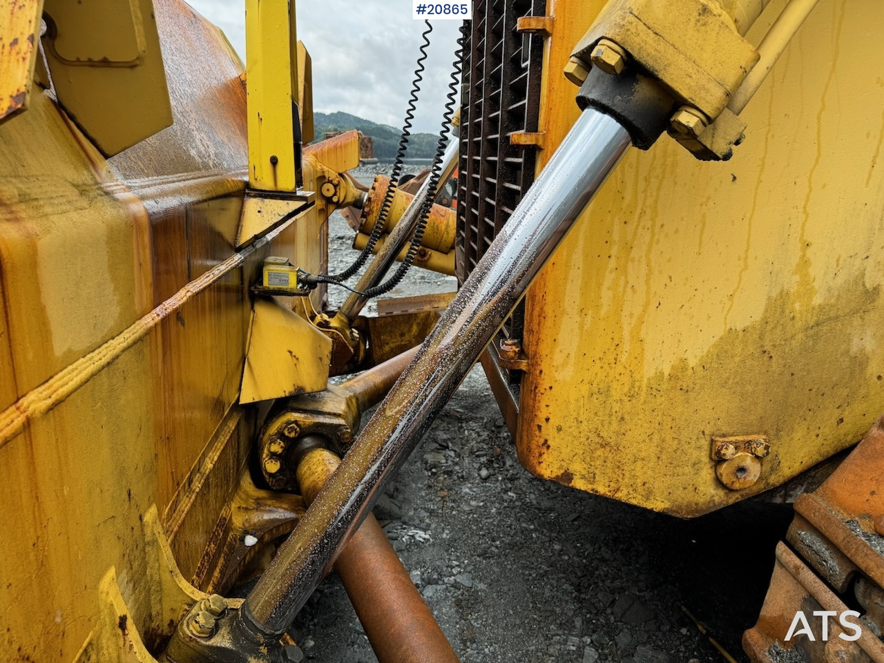 Buldôzer Komatsu D 375 A: foto 23