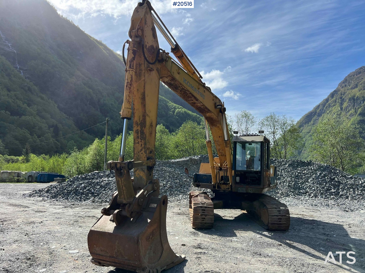 Komatsu PC200-3 - Escavadeira: foto 5 Komatsu PC200-3 - Escavadeira: foto 5