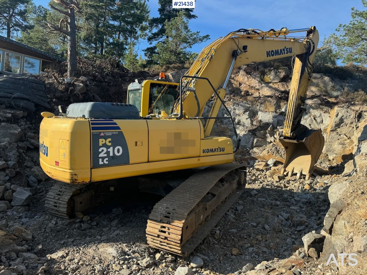 Komatsu PC210LC-8 - Escavadora de rastos: foto 1 Komatsu PC210LC-8 - Escavadora de rastos: foto 1