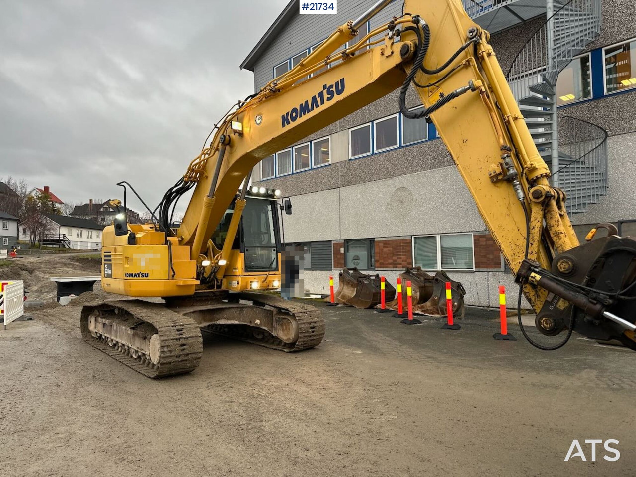 Komatsu PC228USLC-8 gravemaskin m/ 3 skuffer og rototilt. SE VIDEO - Escavadora de rastos: foto 1 Komatsu PC228USLC-8 gravemaskin m/ 3 skuffer og rototilt. SE VIDEO - Escavadora de rastos: foto 1