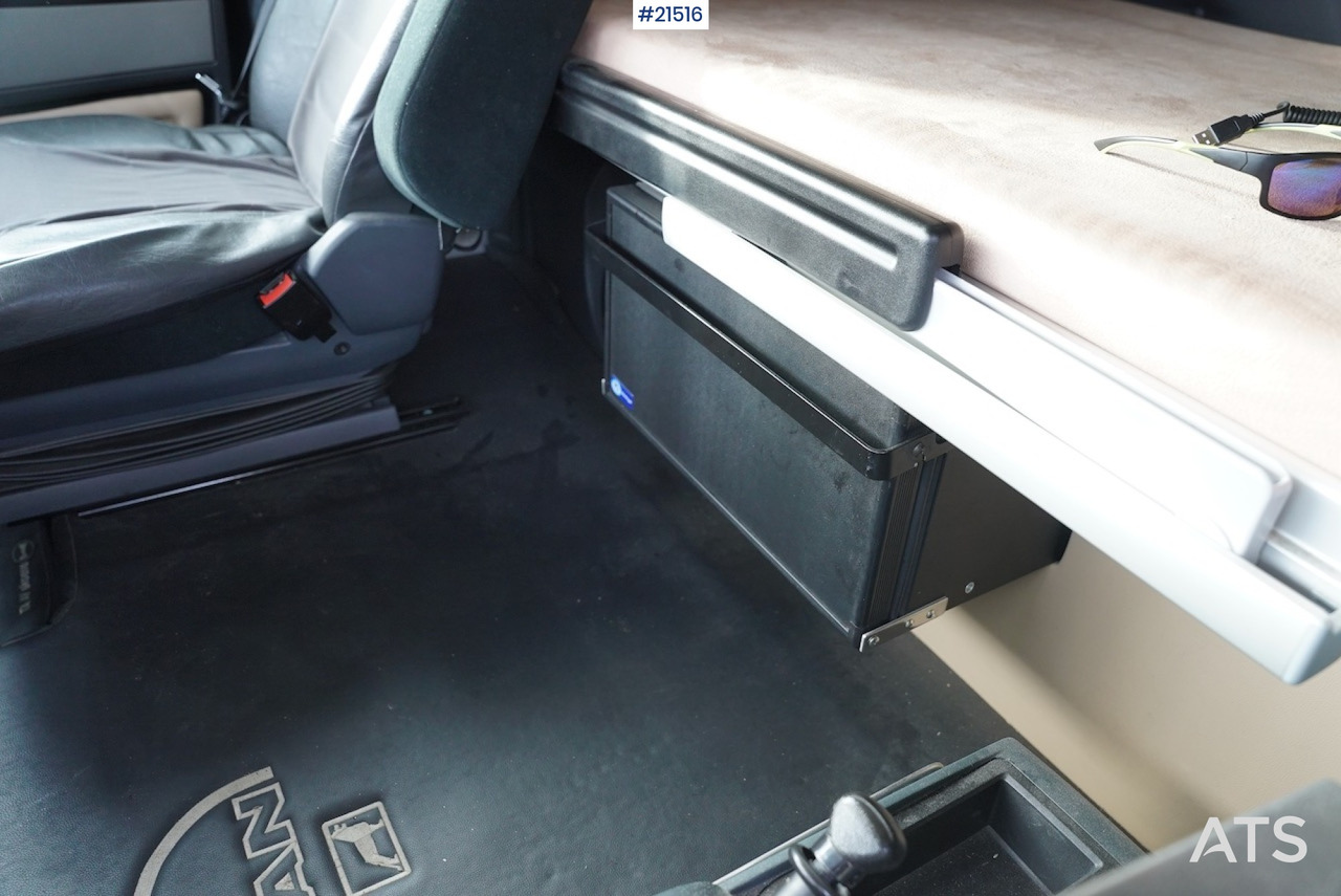 Camião polibenne MAN Man TGX 35.560 8x4 tridem krokbil: foto 41 Camião polibenne MAN Man TGX 35.560 8x4 tridem krokbil: foto 41