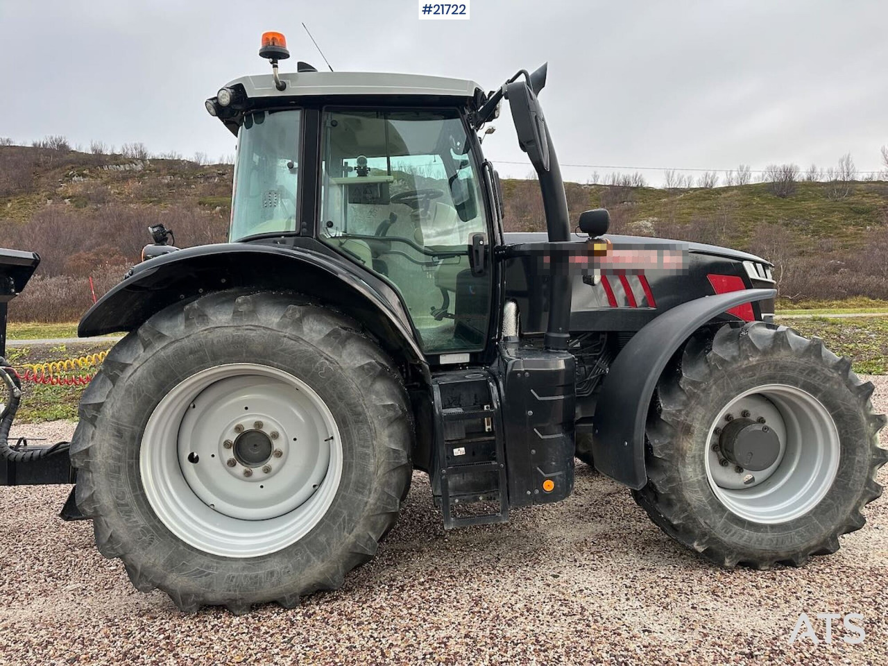 Massey Ferguson 7719 S 4x4 brøyterigget traktor m/ 2 sett dekk, snøfres og henger. SE VIDEO - Trator: foto 4 Massey Ferguson 7719 S 4x4 brøyterigget traktor m/ 2 sett dekk, snøfres og henger. SE VIDEO - Trator: foto 4