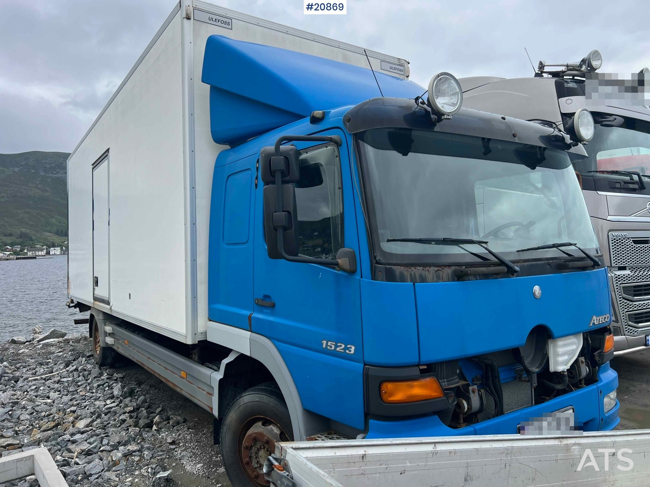Mercedes 1523 4x2 skapbil m/ full sideåpning og lift Rep.objekt - Camião furgão: foto 4 Mercedes 1523 4x2 skapbil m/ full sideåpning og lift Rep.objekt - Camião furgão: foto 4