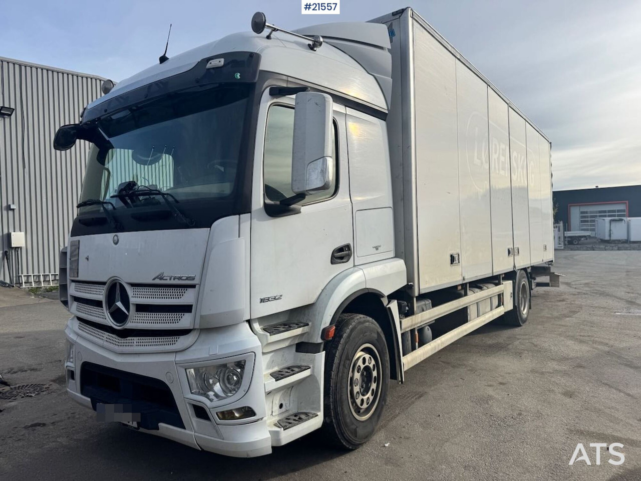 Mercedes Actros 1832 - Camião furgão: foto 1 Mercedes Actros 1832 - Camião furgão: foto 1