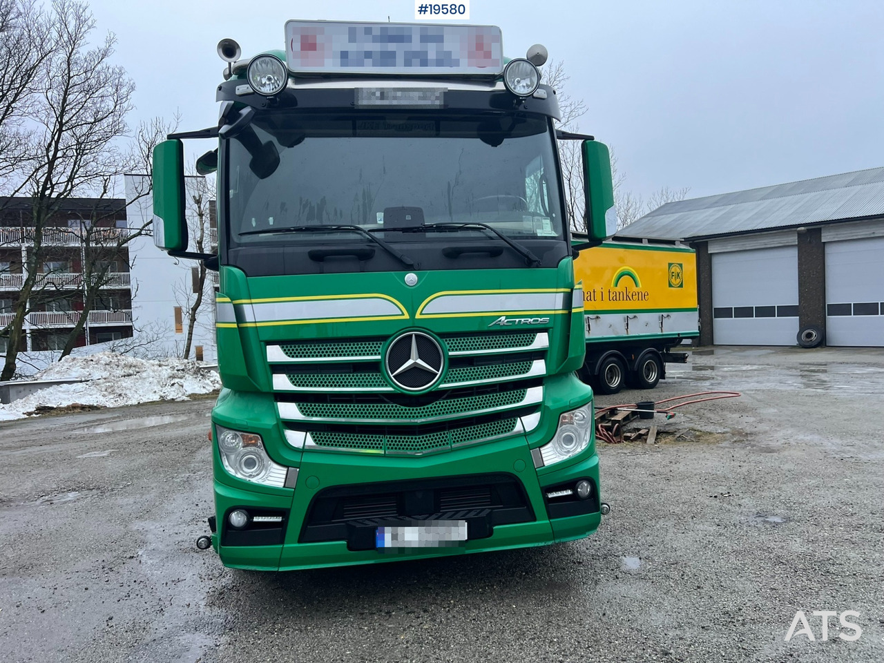 Caminhão tanque Mercedes Actros: foto 6