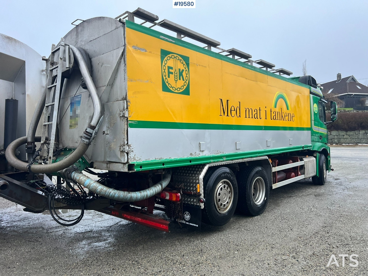 Caminhão tanque Mercedes Actros: foto 13