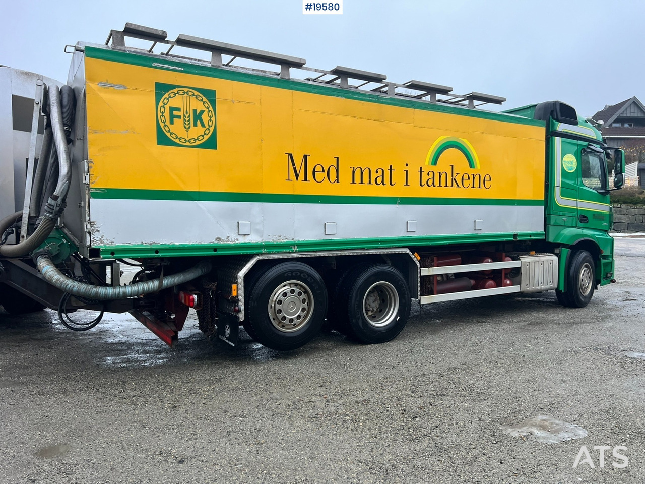 Caminhão tanque Mercedes Actros: foto 12