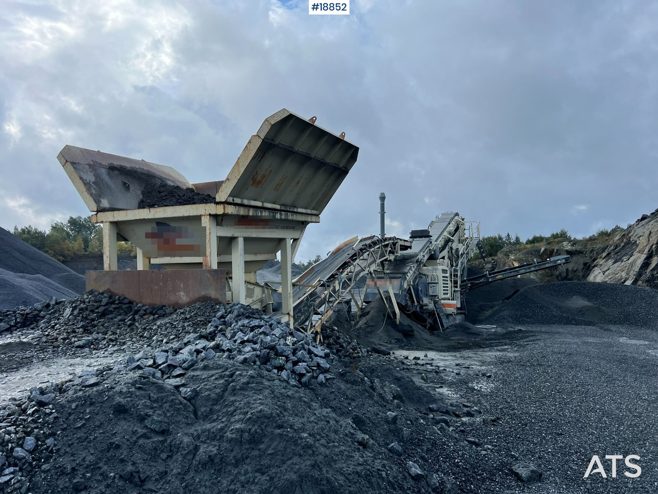 Metso Lokotrack LT220D Finknuser m/ sikt, matekasse og transportbånd - Britadeira móvel: foto 3 Metso Lokotrack LT220D Finknuser m/ sikt, matekasse og transportbånd - Britadeira móvel: foto 3