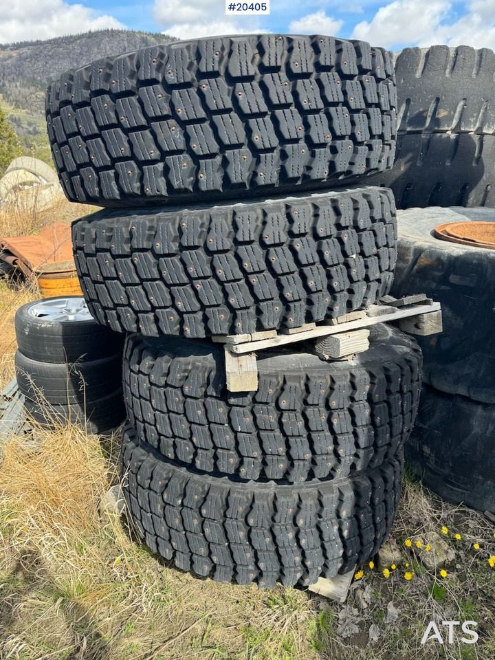 Michelin vinterdekk m/ felg - Jantes e pneus por Máquina de construção: foto 5 Michelin vinterdekk m/ felg - Jantes e pneus por Máquina de construção: foto 5