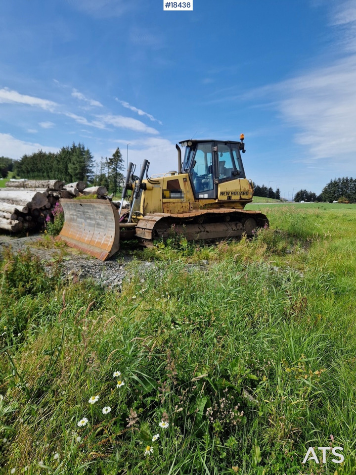 New Holland D150B - Buldôzer: foto 4 New Holland D150B - Buldôzer: foto 4