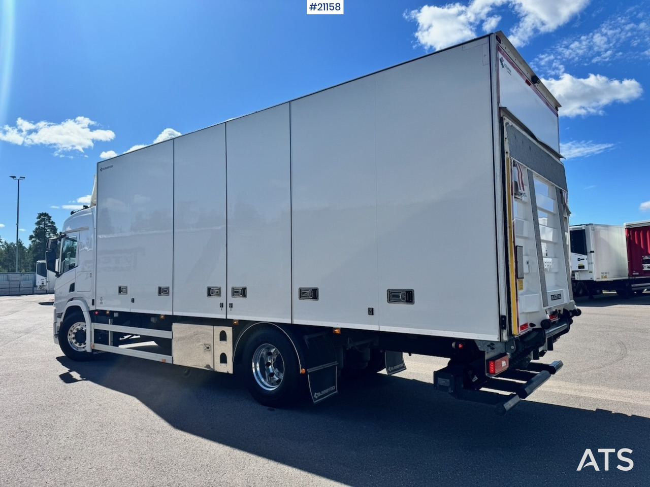 Scania P360 - Camião furgão: foto 4 Scania P360 - Camião furgão: foto 4