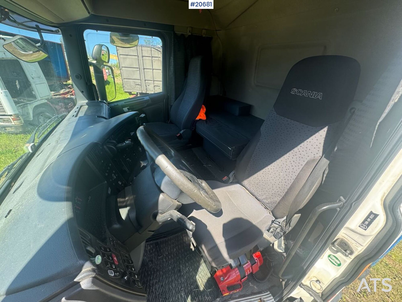 Camião transportador de contêineres/ Caixa móvel Scania R420: foto 16