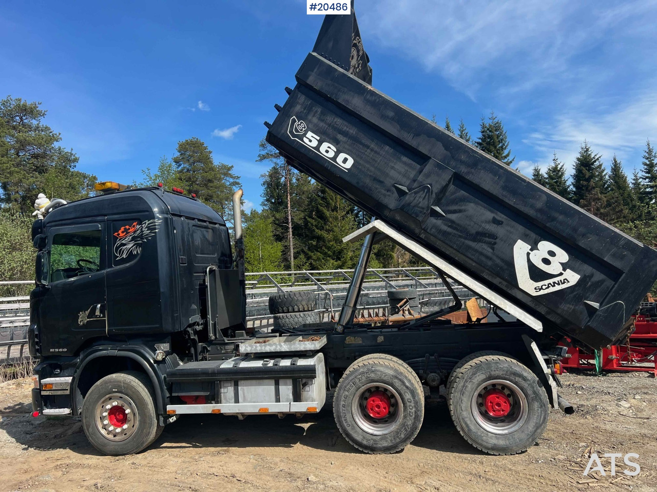 Camião basculante Scania R560: foto 18