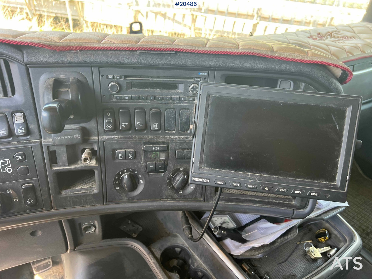 Camião basculante Scania R560: foto 27